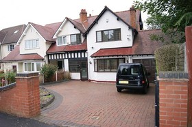 5 bedroom Semi-Detached for sale